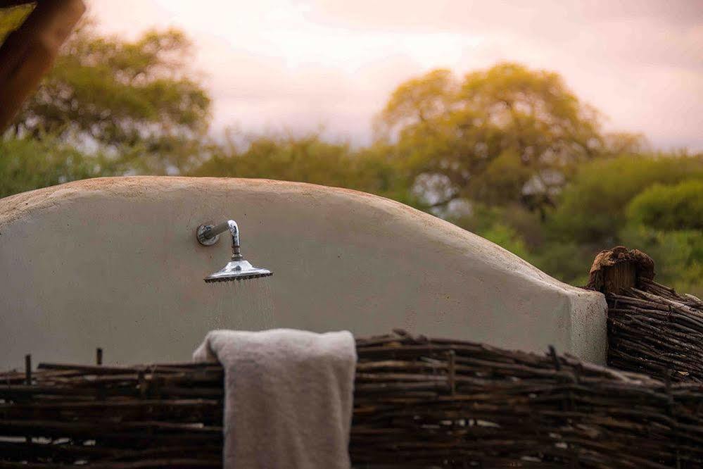 Sanctuary Swala Hotel Babati Exterior photo